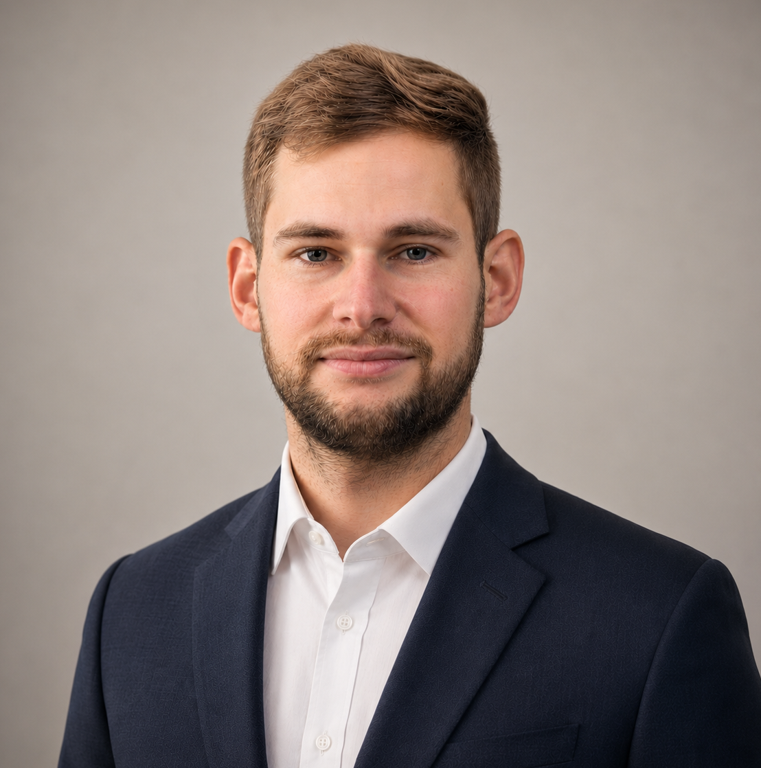 Dr. Nils Gumpfer
